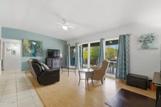 Photo #5: 6979547 Listing 