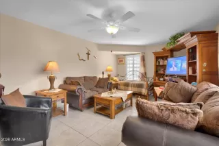 Photo #5: 6979690 Listing 