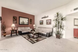 Photo #6: 6979788 Listing 