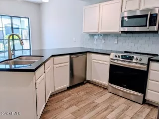 Photo #3: 6979831 Listing 