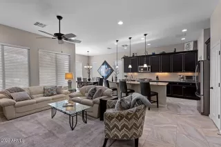 Photo #5: 6979838 Listing 