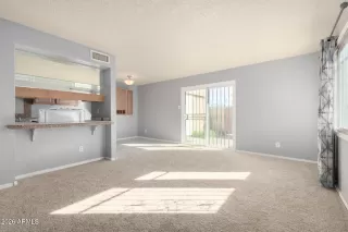 Photo #2: 6979865 Listing 