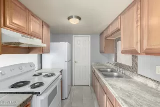 Photo #6: 6979865 Listing 