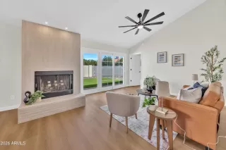 Photo #4: 6979990 Listing 