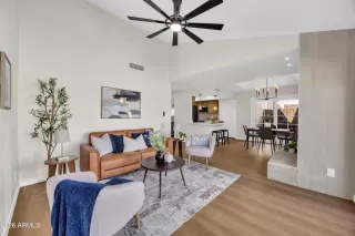 Photo #6: 6979990 Listing 