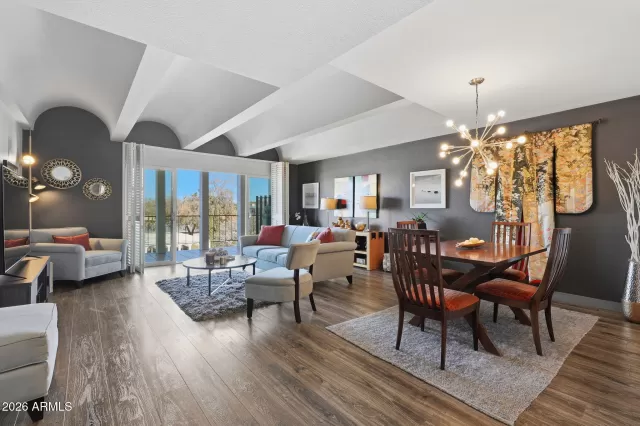 MLS: 6980068 Condo For Sale