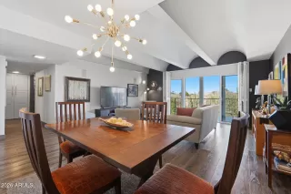 Photo #6: 6980068 Listing 