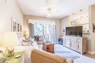 Photo #4: 6980117 Listing 