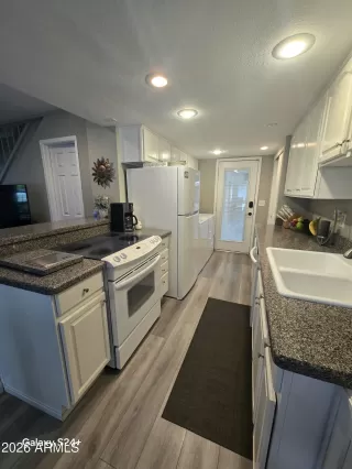 Photo #3: 6980124 Listing 