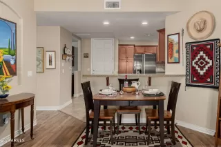 Photo #6: 6980627 Listing 