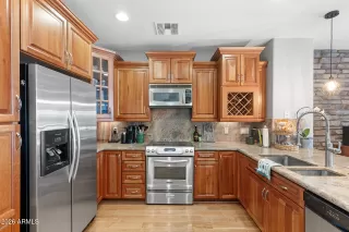 Photo #3: 6980634 Listing 