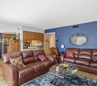 Photo #6: 6980639 Listing 