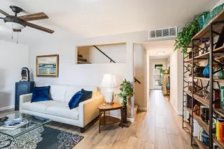 Photo #5: 6980674 Listing 