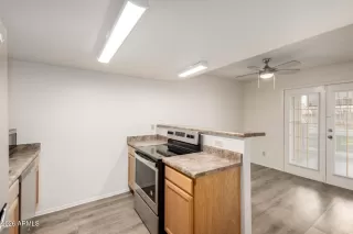 Photo #6: 6980678 Listing 