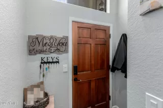 Photo #5: 6981030 Listing 