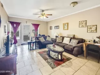 Photo #6: 6981102 Listing 