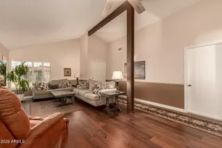 Photo #4: 6981251 Listing 