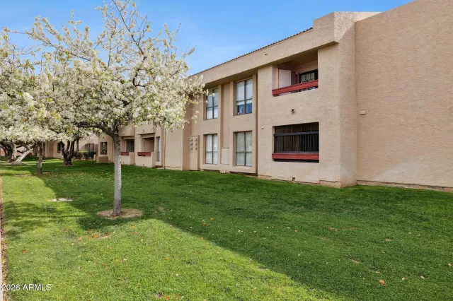 MLS: 6981300 Condo For Sale