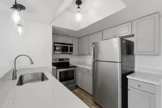 Photo #5: 6981486 Listing 