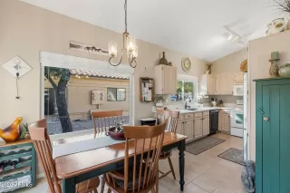 Photo #3: 6981545 Listing 