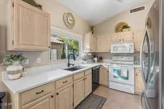 Photo #5: 6981545 Listing 