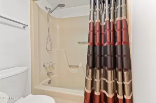 Photo #5: 6981600 Listing 