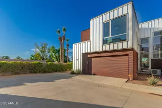 Photo #6: 6981916 Listing 