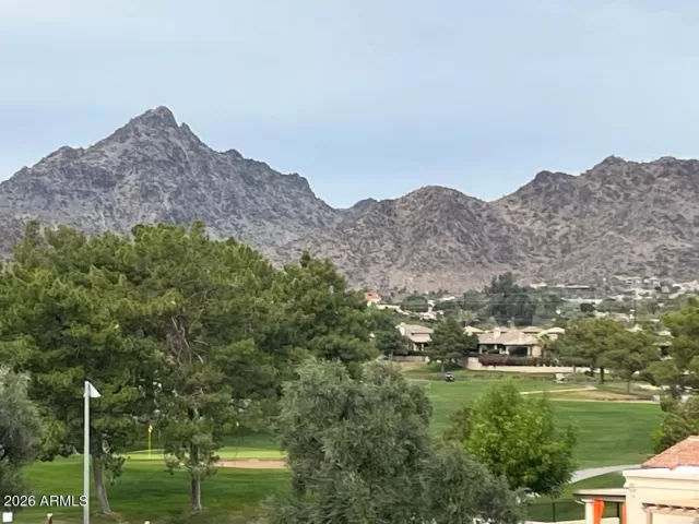 MLS: 6981985 Condo For Sale