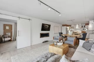 Photo #3: 6981985 Listing 