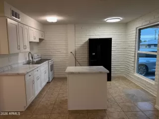 Photo #3: 6982105 Listing 