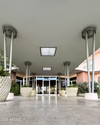 Photo #2: 6982106 Listing 