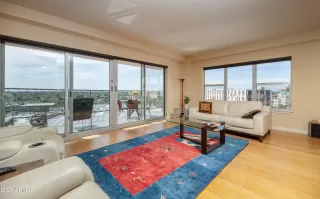 Photo #6: 6982106 Listing 