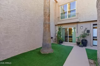 Photo #1: 6982108 Listing 