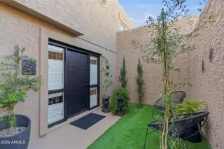 Photo #2: 6982108 Listing 