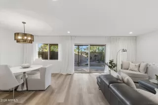 Photo #4: 6982108 Listing 