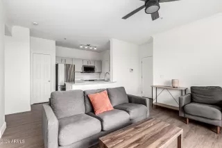 Photo #6: 6982210 Listing 