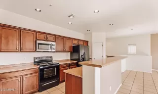 Photo #5: 6982230 Listing 