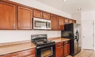 Photo #6: 6982230 Listing 