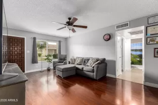 Photo #3: 6982239 Listing 