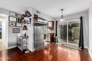 Photo #6: 6982239 Listing 