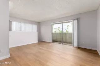 Photo #2: 6982307 Listing 