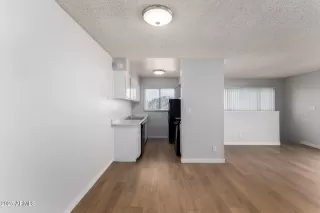 Photo #6: 6982307 Listing 