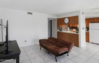 Photo #6: 6982388 Listing 