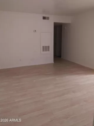 Photo #6: 6982389 Listing 