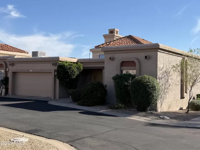 MLS: 6982484 Condo For Sale