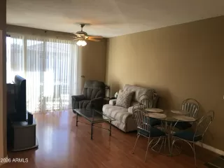 Photo #5: 6982638 Listing 