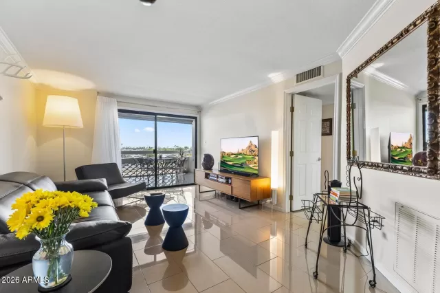 MLS: 6982646 Condo For Sale