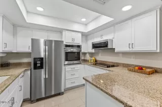 Photo #4: 6982646 Listing 