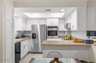 Photo #6: 6982646 Listing 