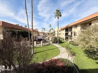 Photo #4: 6982717 Listing 